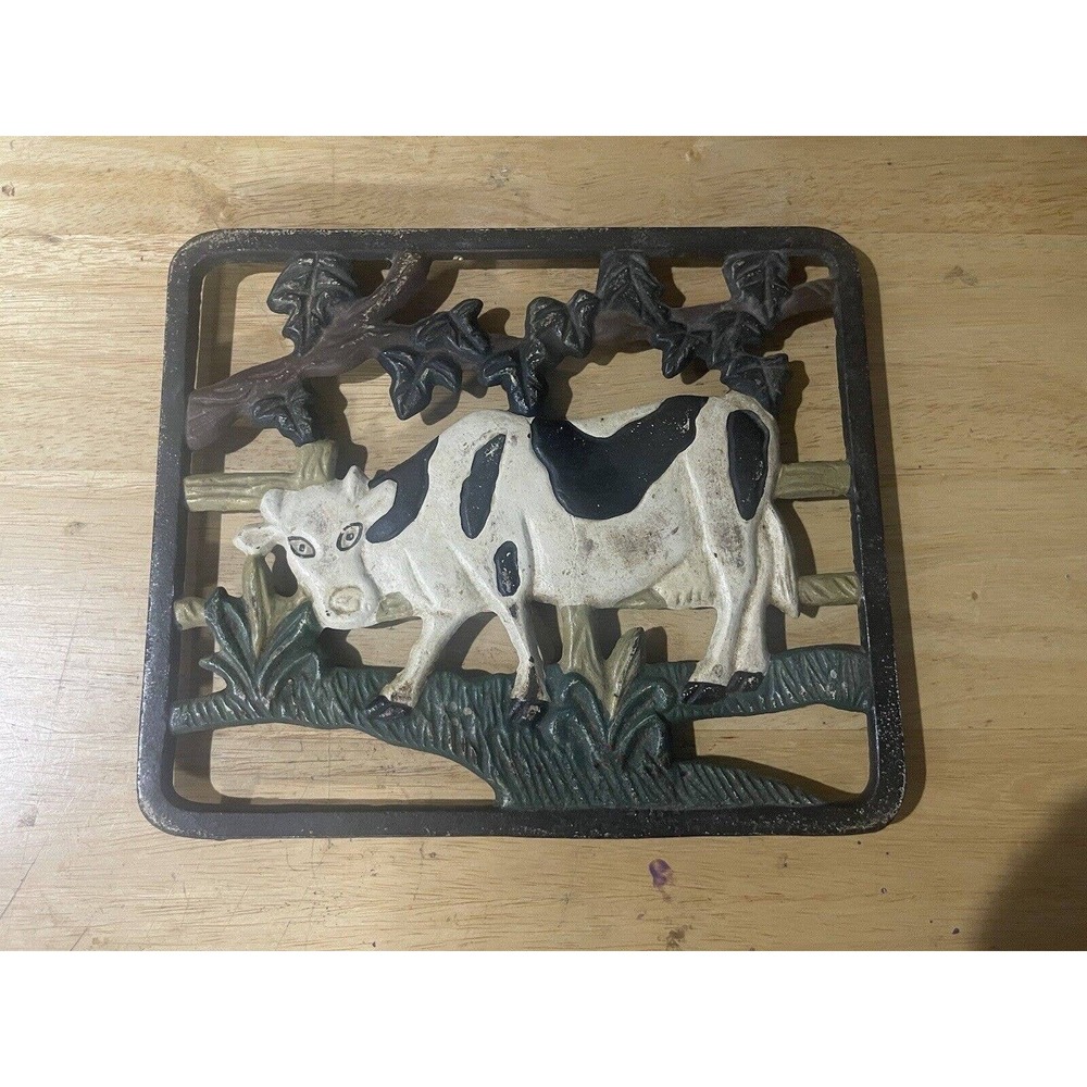 VINTAGE CAST IRON JERSEY COW TRIVET HOT PAD KITCHEN DECOR PAINTED 10" X 8.5"